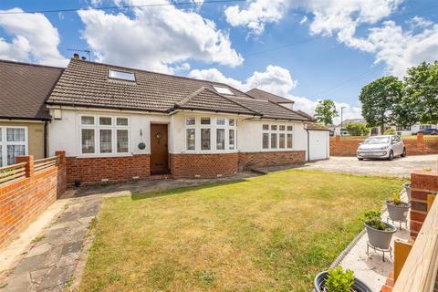 5 bedroom semi-detached bungalow for sale - Benfleet Close, Sutton