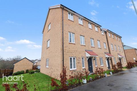 2 bedroom apartment to rent, Cornfield Drive, Gravesend