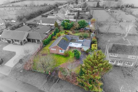 3 bedroom detached bungalow for sale, West Side, North Littleton, WR11