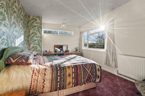3 bedroom detached bungalow for sale, West Side, North Littleton, WR11