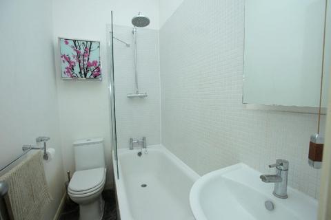 1 bedroom flat to rent, Derbyshire Street, London