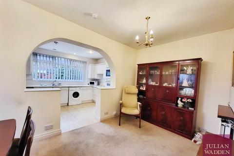 2 bedroom end of terrace house for sale, Belvedere Avenue, Reddish, Stockport, SK5