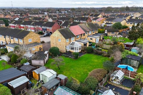 3 bedroom end of terrace house for sale, Magnolia Close, Chelmsford