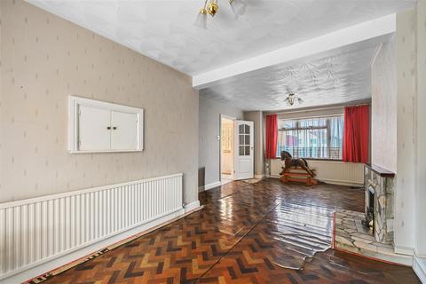 3 bedroom end of terrace house for sale, Magnolia Close, Chelmsford