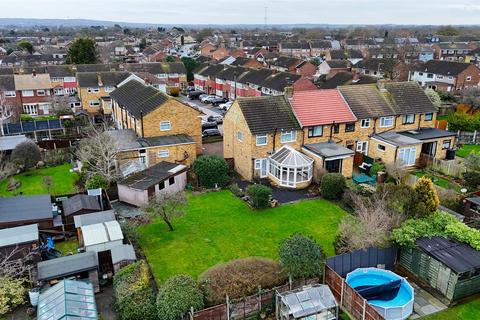 3 bedroom end of terrace house for sale, Magnolia Close, Chelmsford