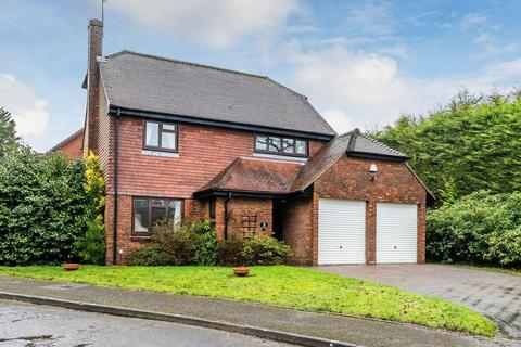 4 bedroom detached house for sale - Camden Park, Tunbridge Wells, TN2