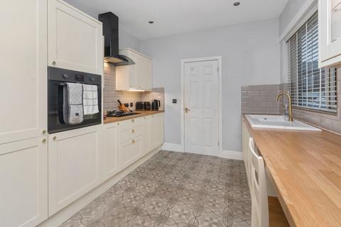 3 bedroom end of terrace house for sale, Dentons Green Lane, Dentons Green, WA10