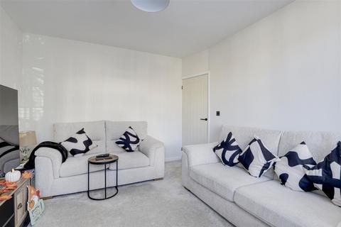 3 bedroom detached house for sale, Hartington Avenue, Nottingham NG4