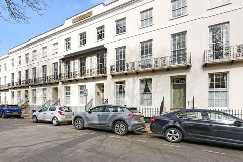 3 bedroom apartment for sale - Montpellier Spa Road, Montpellier, Cheltenham, GL50