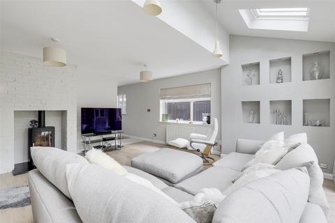 3 bedroom detached house for sale, St. Marys Close, Nottingham NG9