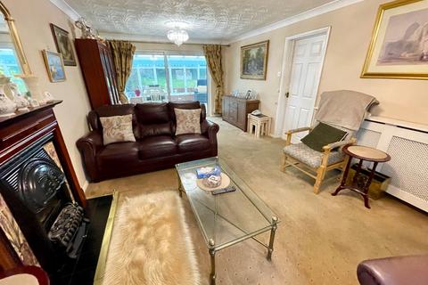 undefined, Buckingham Drive, Luton, Bedfordshire, LU2 9RD