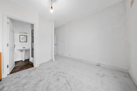 2 bedroom flat to rent, Fortune Green Road, London, NW6