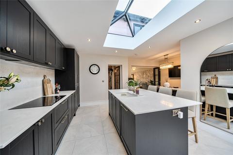 3 bedroom semi-detached house for sale, Parkland Drive, Leeds, West Yorkshire