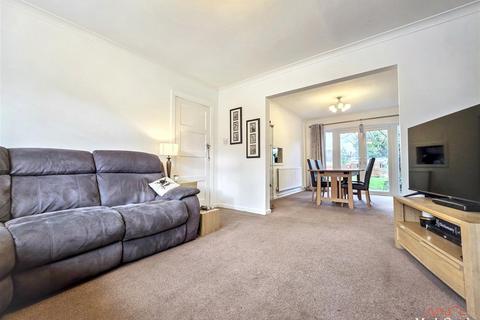 3 bedroom house for sale, Bramley Way, Ashtead KT21