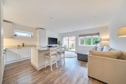 undefined, WEST END, WOKING