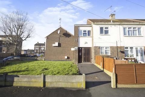 1 bedroom maisonette for sale, Crouch Avenue, Barking