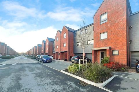 4 bedroom townhouse to rent - Lancaster Drive, Wolverhampton, West Midlands, WV11