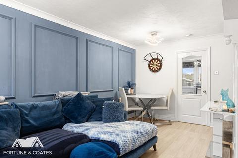 2 bedroom end of terrace house for sale, Margherita Road, Waltham Abbey