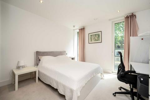 undefined, Chiswick High Road, London W4