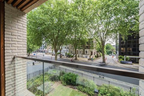 undefined, Chiswick High Road, London W4