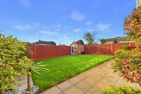 4 bedroom detached house for sale, St. Pauls Close, Aveley, Essex, RM15