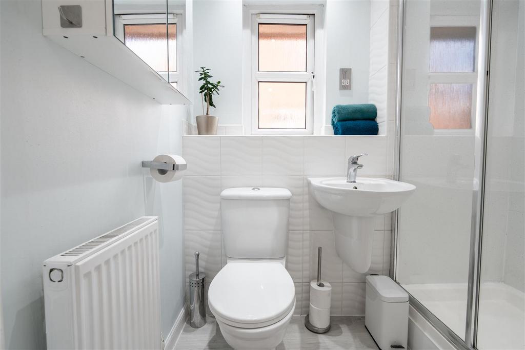 Ensuite.jpg