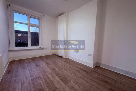 6 bedroom house to rent, London UB8