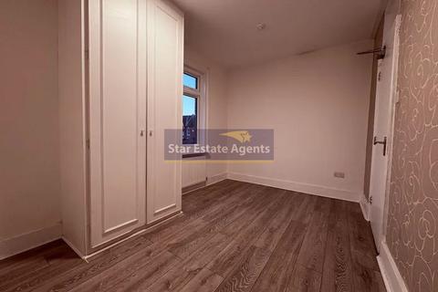 6 bedroom house to rent, London UB8