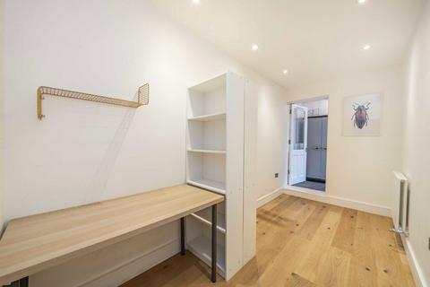 2 bedroom flat to rent, Murray Street, London NW1