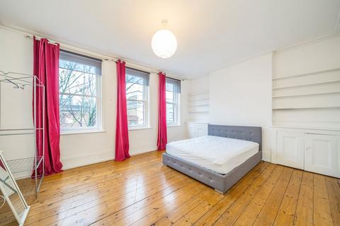 4 bedroom flat to rent, Upper Street, LONDON N1