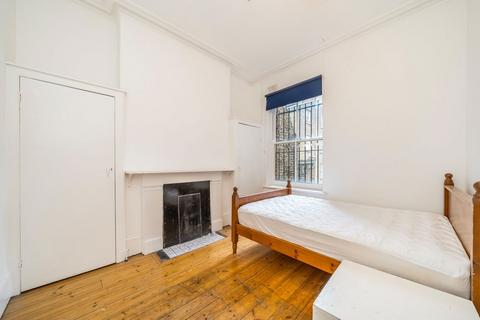 4 bedroom flat to rent, Upper Street, LONDON N1