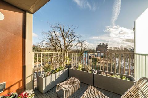 1 bedroom flat for sale, Lewin Road, LONDON SW16