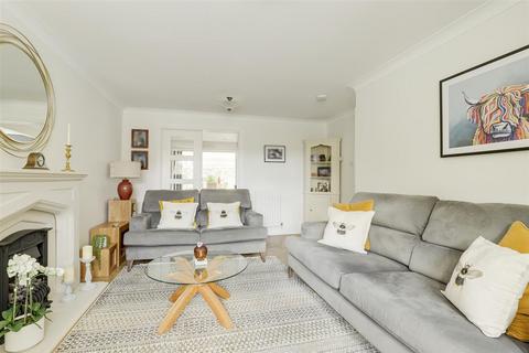 4 bedroom detached house for sale, Barn Close, Nottingham NG6