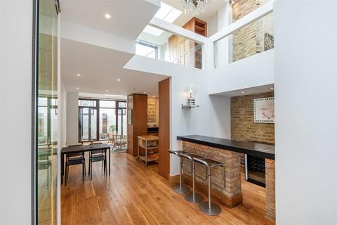 2 bedroom terraced house to rent, Tadema Road, Chelsea, London, SW10