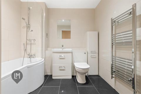 3 bedroom flat to rent, Scott Avenue, London