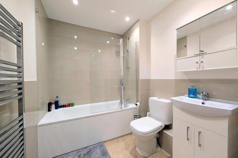 undefined, Giles Crescent, Stevenage SG1