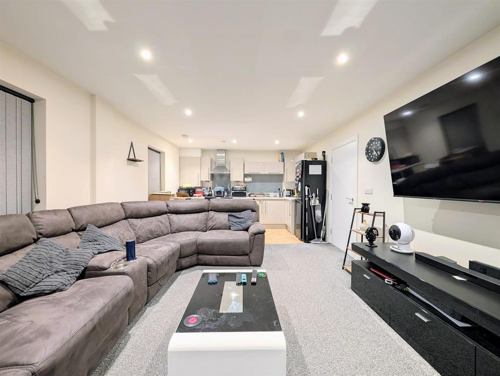 Lounge 1