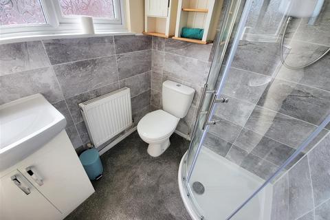 undefined, Raven Road, Yoxall, Burton-on-Trent, Staffordshire, DE13