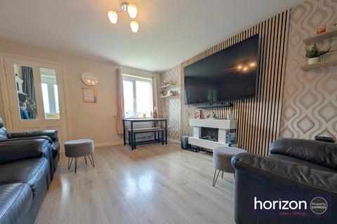 3 bedroom semi-detached house for sale, Oval View, Middlesbrough TS4