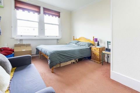 1 bedroom flat to rent, The Grove, London W5