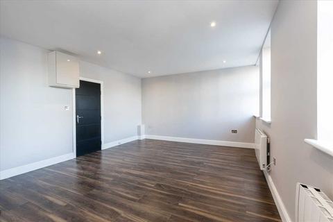 2 bedroom flat to rent, Dolman Road, Chiswick, Chiswick, London W4