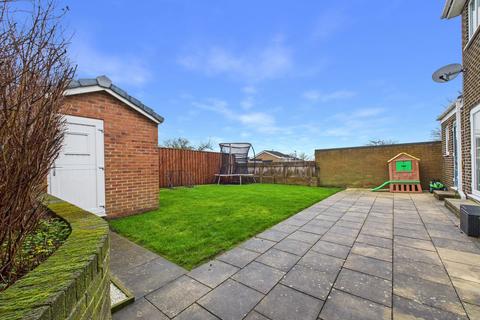4 bedroom semi-detached house for sale, Carrsyde Close, Whickham, NE16