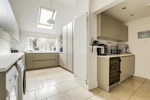 undefined, Leahurst Road, Nottingham NG2