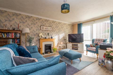 3 bedroom terraced house for sale, Waveney Road, Ipswich IP1