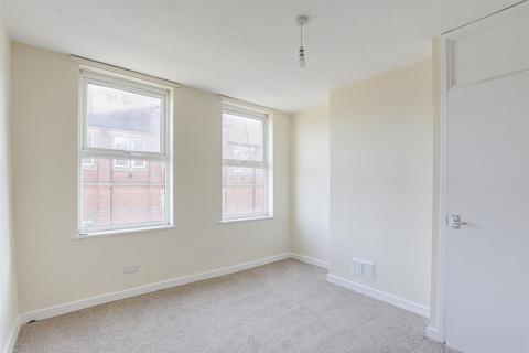3 bedroom terraced house for sale, Acourt Street, Nottingham NG7