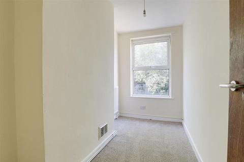 3 bedroom terraced house for sale, Acourt Street, Nottingham NG7
