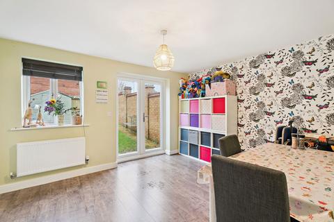 undefined, Wolseley Drive, Dunstable LU6