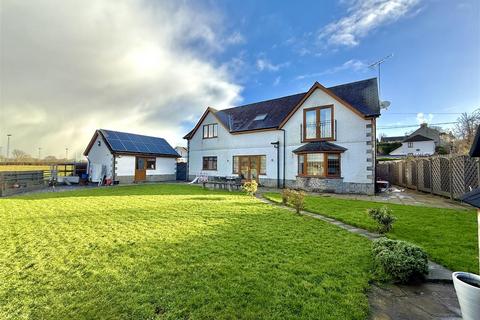 undefined, Station Terrace, Llanybydder