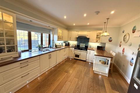 undefined, Station Terrace, Llanybydder
