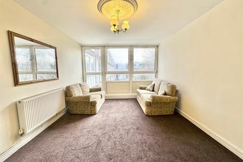 3 bedroom flat to rent, Kiln Place, London